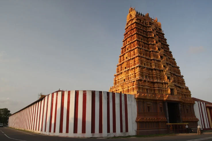 Visiting the Nallur Kandaswamy Temple in Jaffna - A Cultural Journey Through Sri Lanka