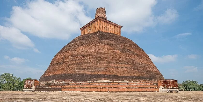 Tamil Pilgrimage Sites in Sri Lanka: A Journey Through Spiritual Heritage